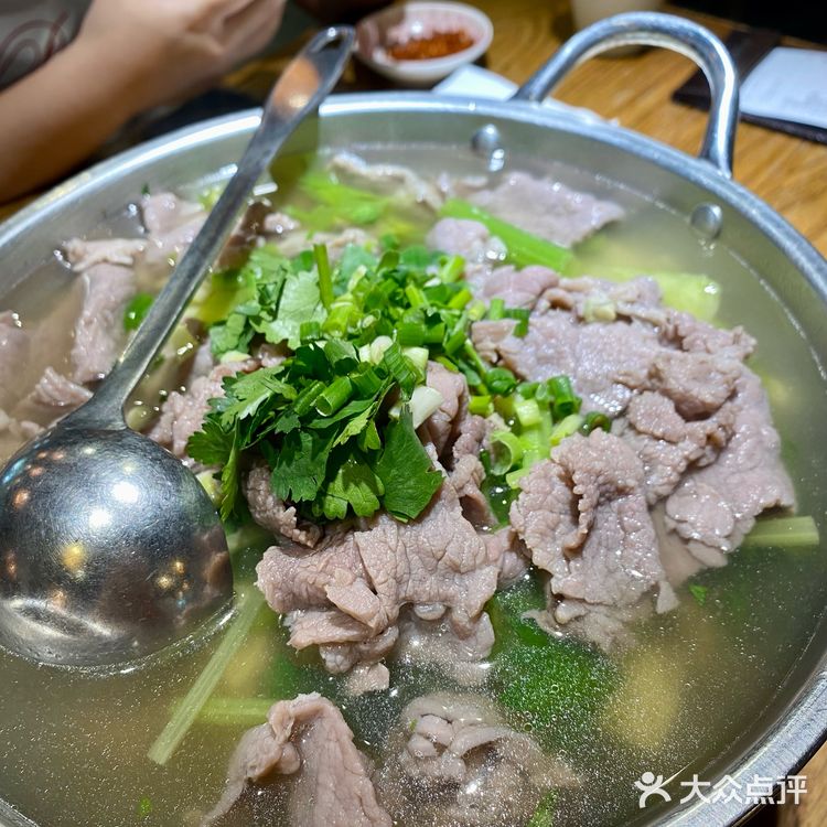 市中心超高性价比跷脚牛肉