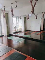 -Yvon yoga 瑜伽·精准体态管理中心