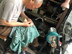 -静安寺修鞋修包修拉链