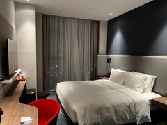 -珠海拱北口岸智选假日酒店
