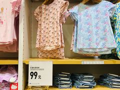 -优衣库(上海虹口龙之梦店)