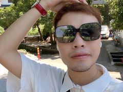 -黄尚皇小龙虾-螃蟹-烧烤工坊(皇后公园店)