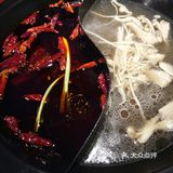应该是新店感觉东西都还很新呢