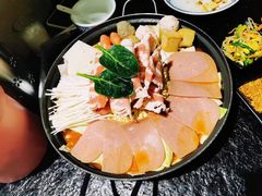 -烤路里·韩国品质自助烤肉(石路天虹4号店)