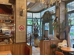 -玛格萝妮比萨屋(四平店)