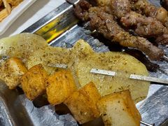 -夜小红炒虾尾(东大街店)