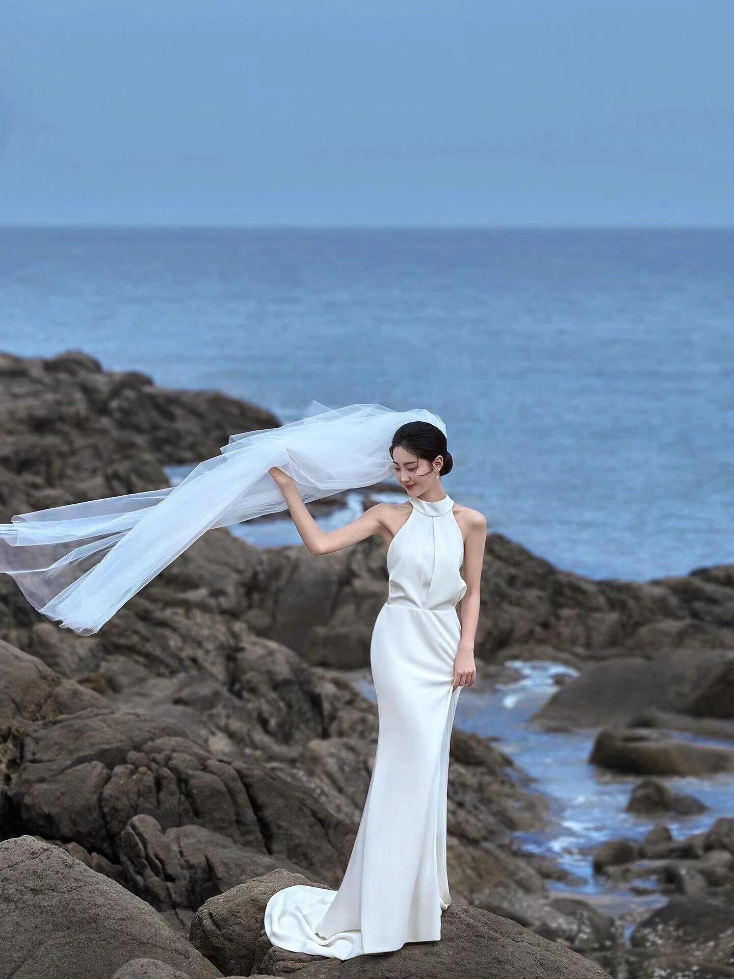 自带氛围感的海边婚纱照