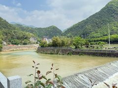 -芦茨金富饭庄·25年老字号·专做稻草鸡