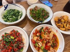 -湘缘道客•湘缘饭店·25年湘菜馆(古墩路店)
