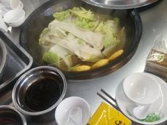 -屯老二农家铁锅炖·行业领军者(梅江店)
