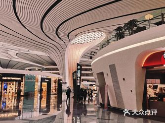 年底，从湖南芷江老家飞北京，旁边坐着一位姐姐