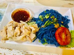 猪肉拌面-蝶豆花蓝面条