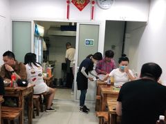 大堂-阿姨小肉摊(同济西苑店)