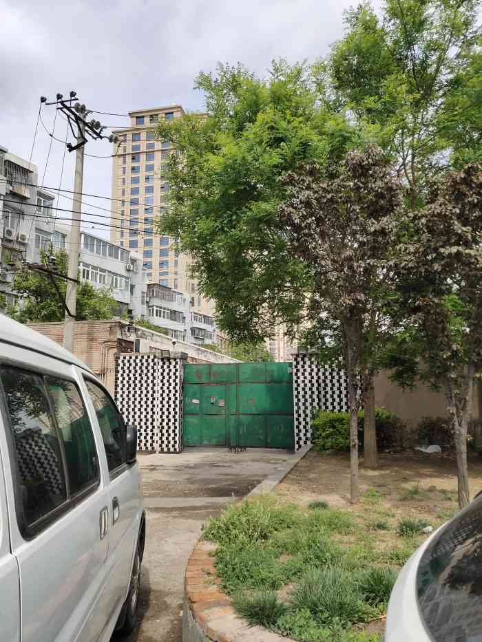 12成为第一个点赞的人白色流苏苏4月2日 16:42打分推开这扇绿色的大门