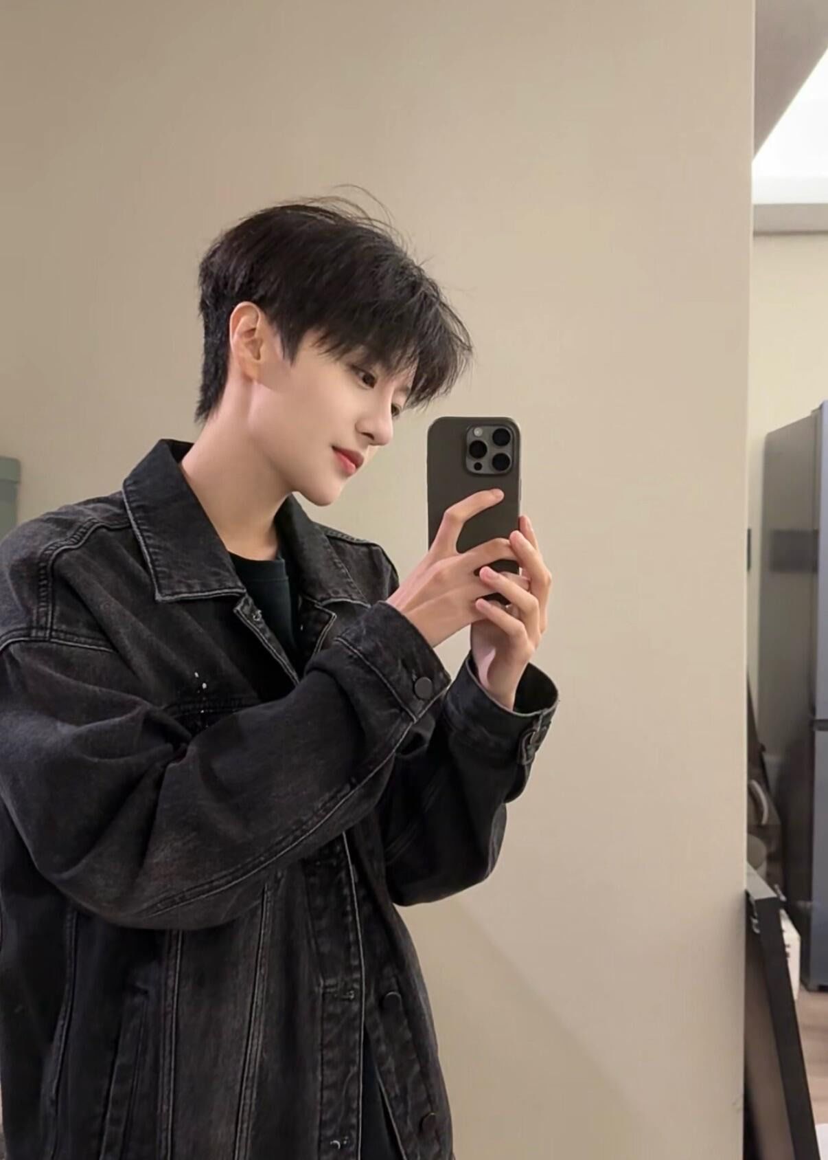 男生酷炫发型✂️
