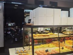 面包甜点陈列柜-华丰贺氏(福新西路店)