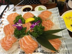 -青瓦餐厅·生鱼片·韩园烤肉(西塔店)