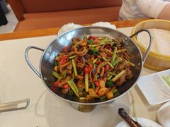 -梅利汴京烤鸭•开封豫菜地标店(铁北街店)