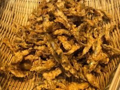 三江麻花鱼-肖炮现炸酥肉(解放碑店)