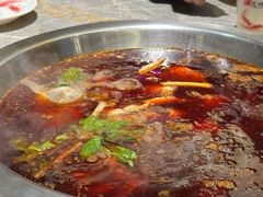 招牌红锅-忘情水鱼头·鲜鱼火锅(滨江中路店)