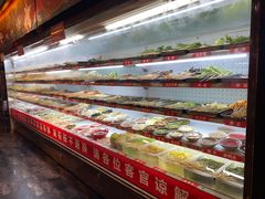 自助取餐区-铁箭门串串香主题火锅(汇锦城店)