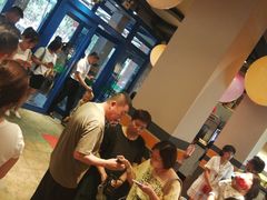 等位区-米兰西点(人民大街店)