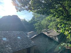 -高荡千年布依古寨旅游景区