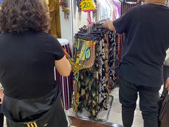 -百荣世贸商城