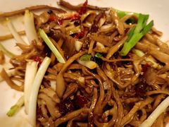-味上湘菜馆(岳麓山店)