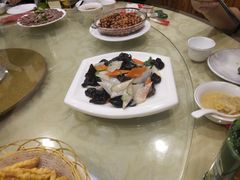 -鹤乡东北菜(崮山路店)