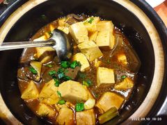 鸭血豆腐煲-镇扬菜馆