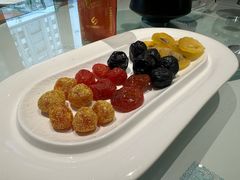 -鞍山大白鲨美食酒店