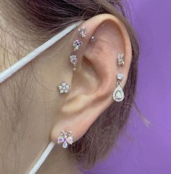 -AI艾耳·专业手工耳洞·穿孔美学馆