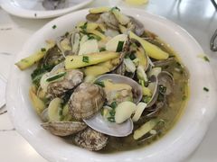 -凤凰路何眼镜香辣蟹(花果园店)
