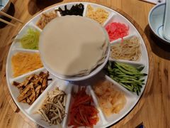 丝娃娃-怪噜范·老贵阳街头名小吃(汇金星力城店)