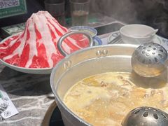 -禄婶鸡煲·打边炉