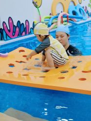 -熊小米专业儿童游泳馆