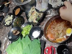 -啊美丽炭火烤肉(滑翔一店)
