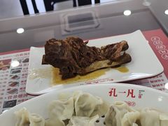 -孔一凡·手工饺子(时尚明苑店)