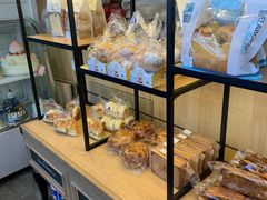 面包甜点陈列柜-嘉年华面包房餐厅（饺子馆）(陶然亭店)
