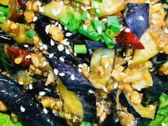 下饭的茄子煲-胡桃里乐队酒馆(农科路店)