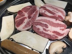 -韩聚屋韩国烤肉餐厅(新北万达店)