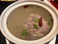 蟹粉狮子头-老苏州芳和园茶酒楼  传统苏帮菜(观前店)