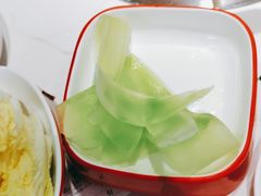 -洪氏嗨捞·广东猪肚鸡·椰子鸡火锅(西咸万象城店)