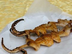 鲜鱿鱼-蚝哥花姐湛江烤生蚝(美丽湾市场店)