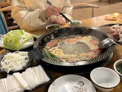 -小志家.鲜牦牛肉牛杂火锅野生菌汤锅