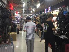 -兴旺欧韩城(上海兴旺国际服饰城店)