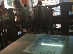 大堂-四平包子铺