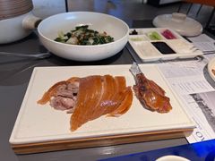 酥不腻烤鸭-小大董·烤鸭(观景餐厅·南京西路店)
