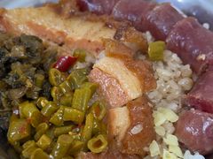 -梁阿婆廿年老牌扣肉糯米饭